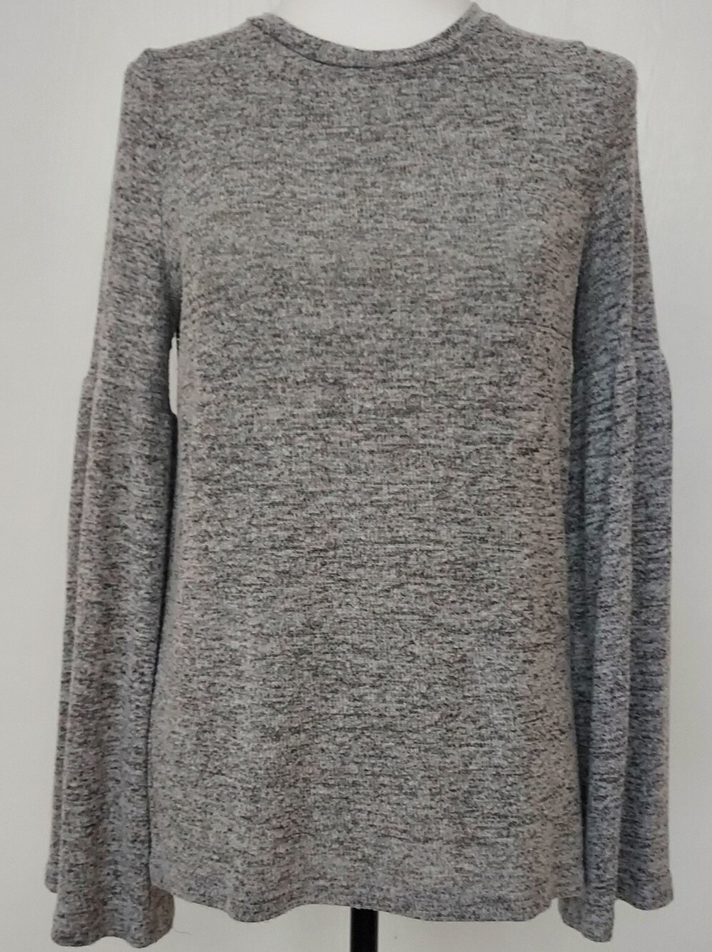 Vero Moda Heather Gray/Black Flared Sleeve Women’s Sweater SIZE XS